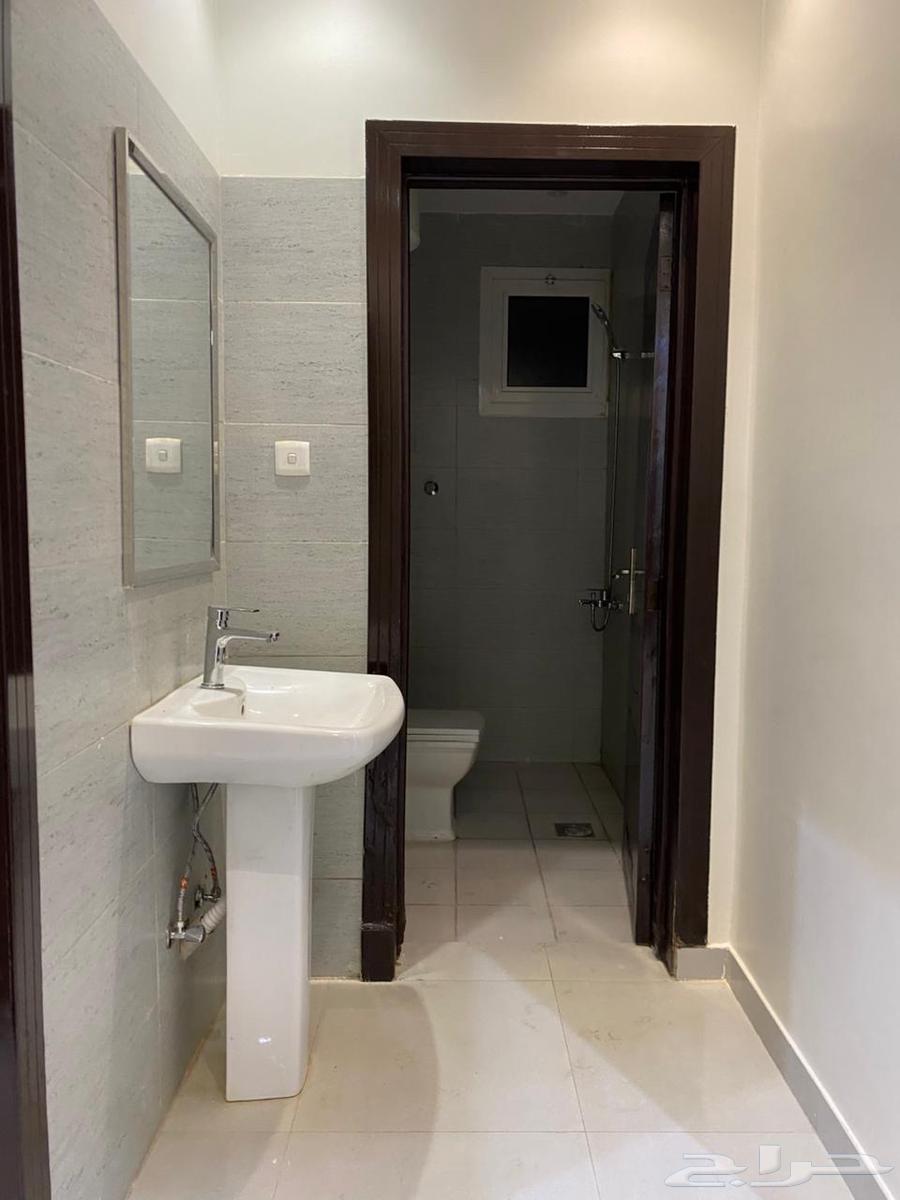 3 bedroom apartment in Al Rimal 9