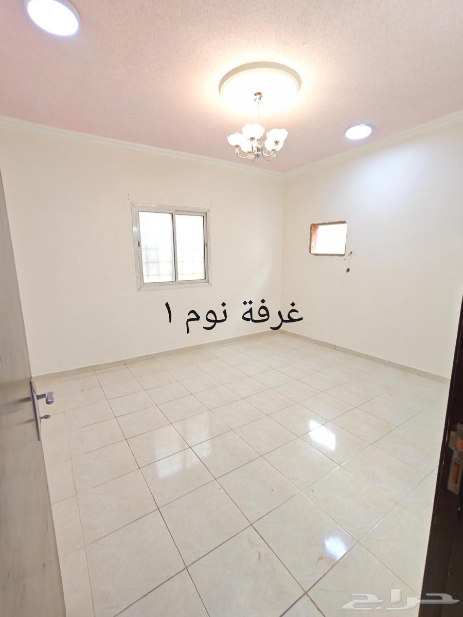 شقة 3 غرف في الرمال 5