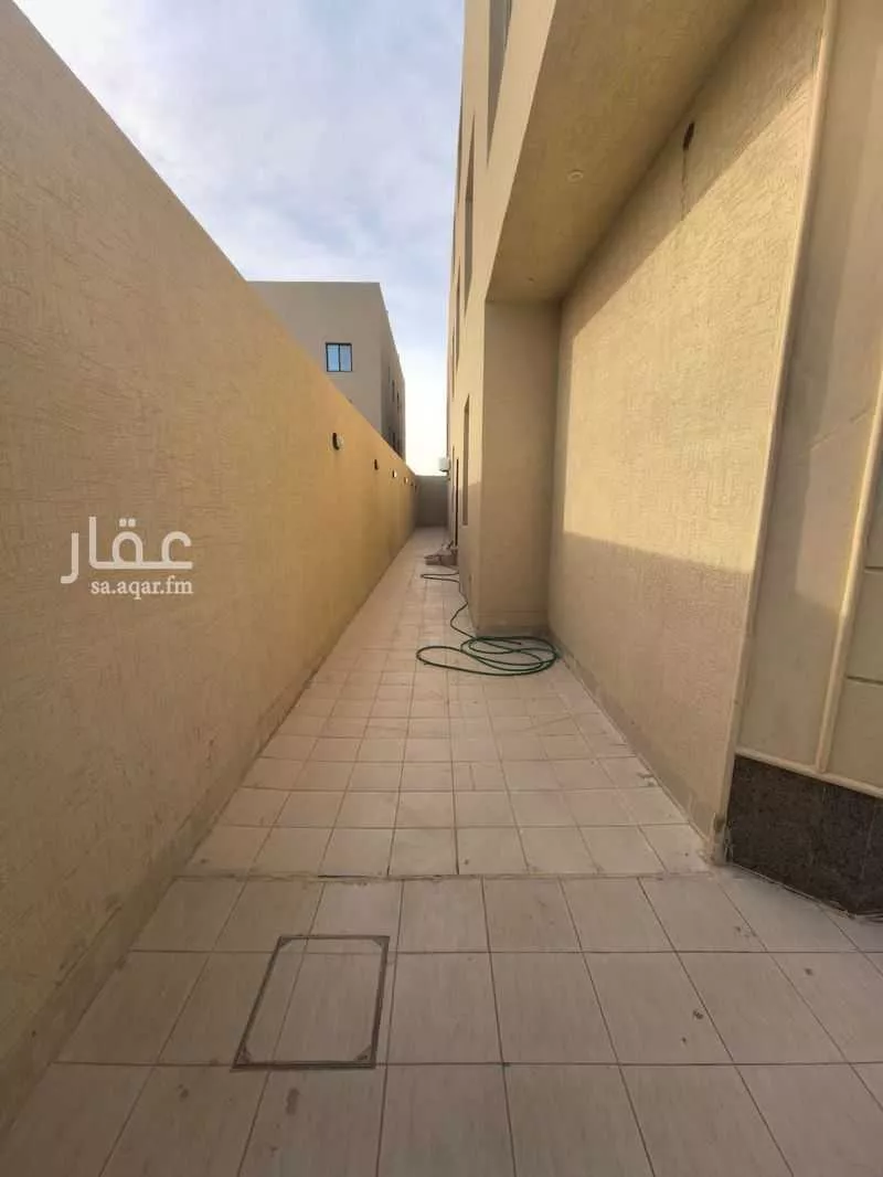 5 bedroom floor in Al Aridh 9