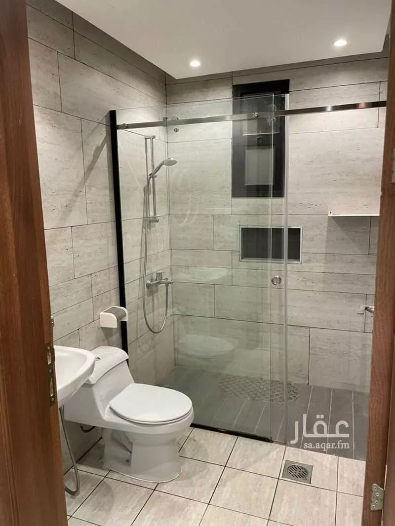 دور 5 غرف في العارض 5