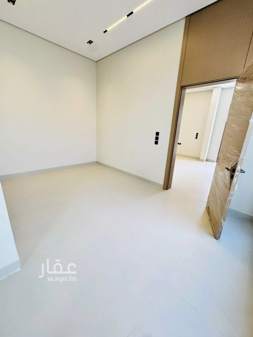 5 bedroom villa in Al Maizilah 2