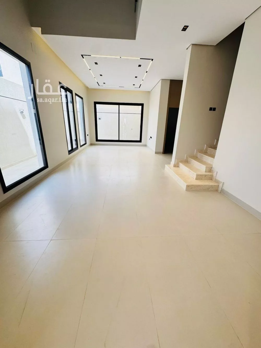 5 bedroom villa in Al Maizilah 11