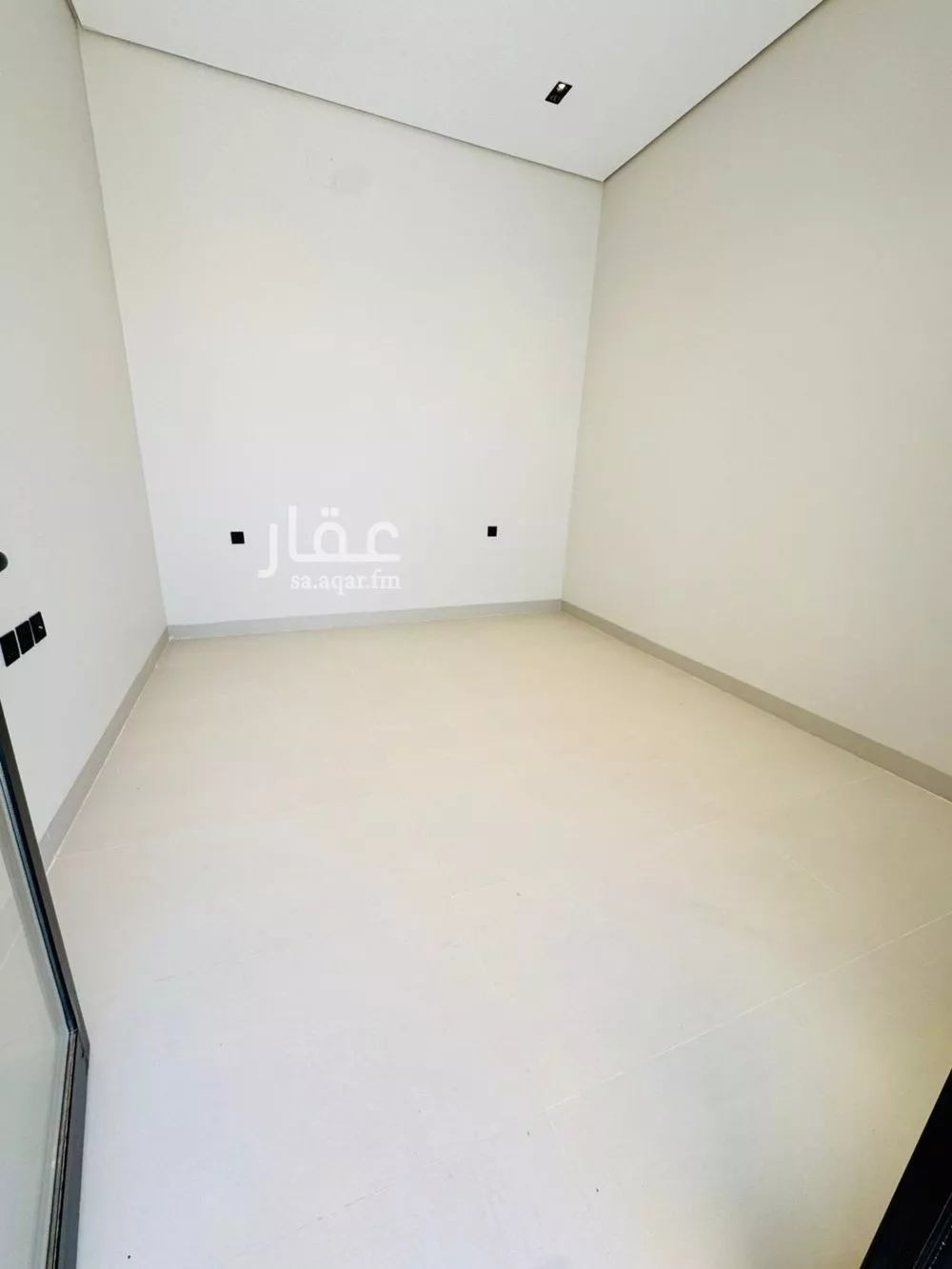 5 bedroom villa in Al Maizilah 16