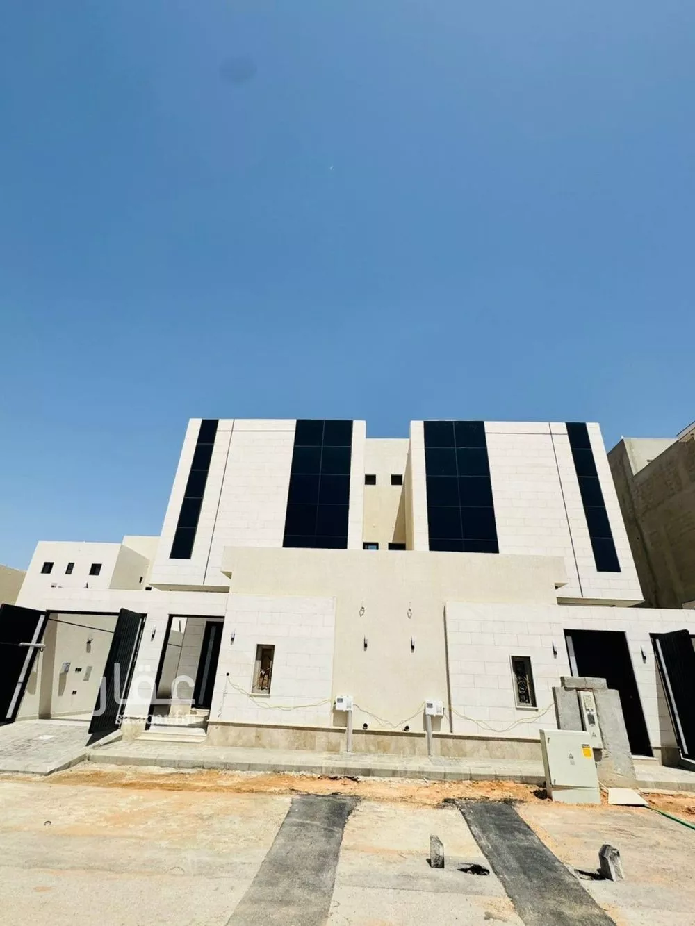 5 bedroom villa in Al Maizilah 18