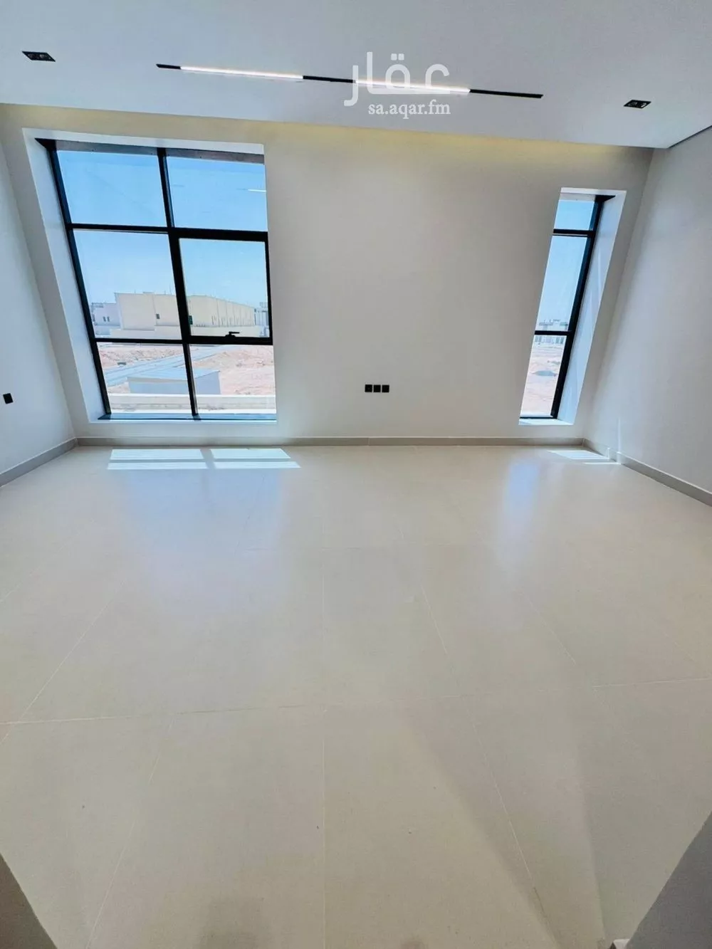 5 bedroom villa in Al Maizilah 10