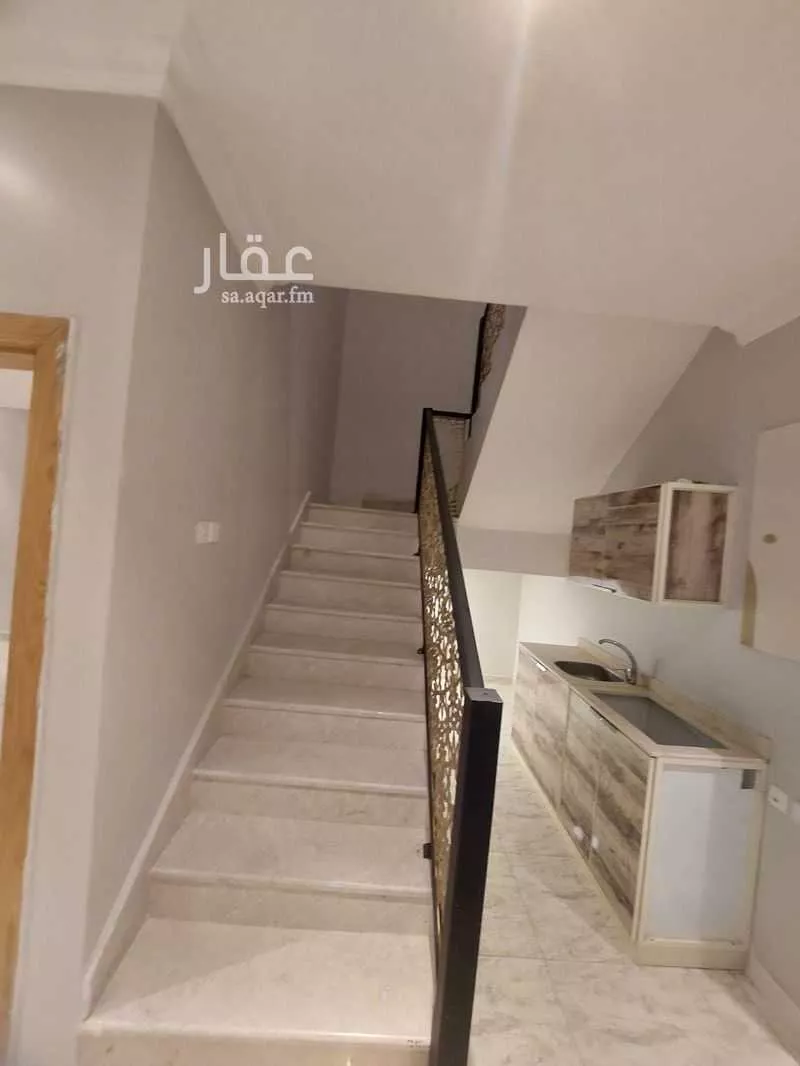 3 bedroom floor in Al Yasmin 19