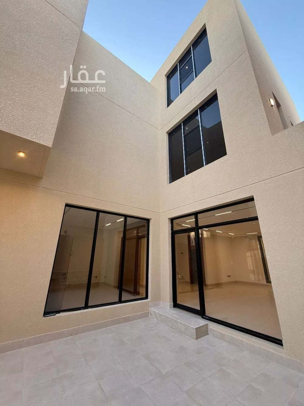 4 bedroom villa in Al Mahdiyyah 3