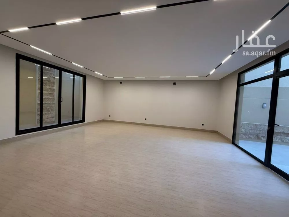 4 bedroom villa in Al Mahdiyyah 10