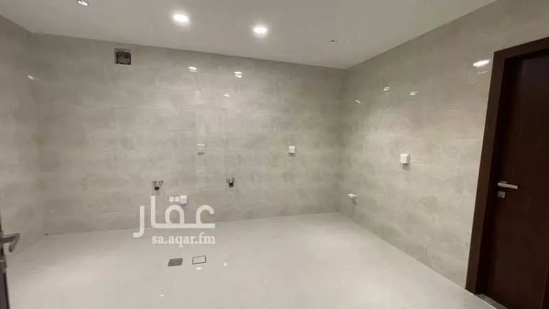 فيلا 9 غرف في الجنادرية 12
