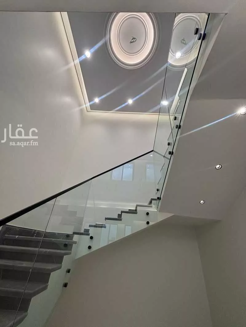 5 bedroom villa in Al Qairawan 2