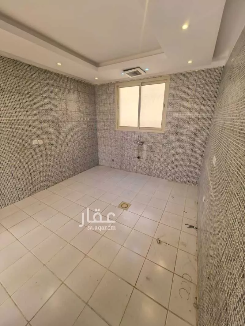 4 bedroom floor in Al Aridh 3