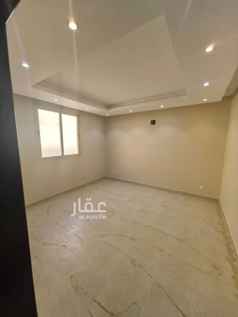 4 bedroom floor in Al Aridh 6