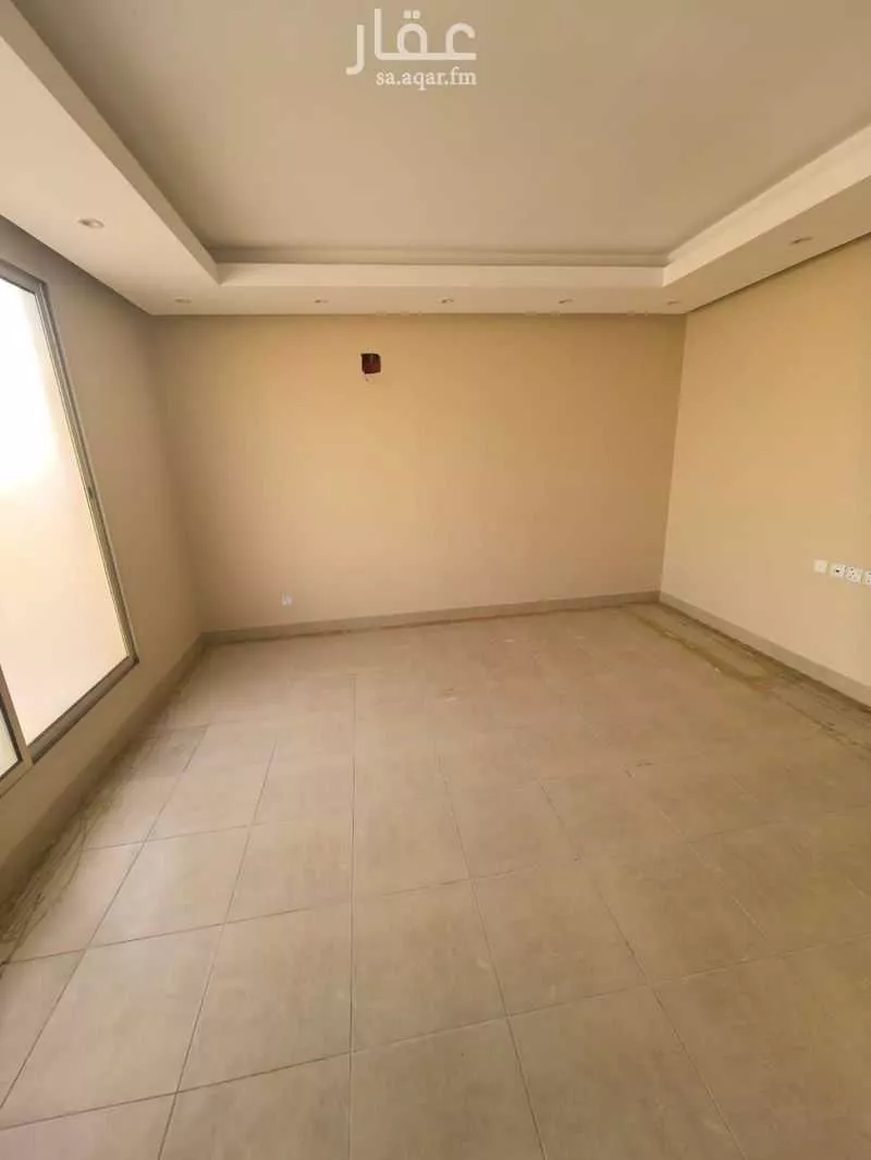 4 bedroom floor in Al Aridh 7
