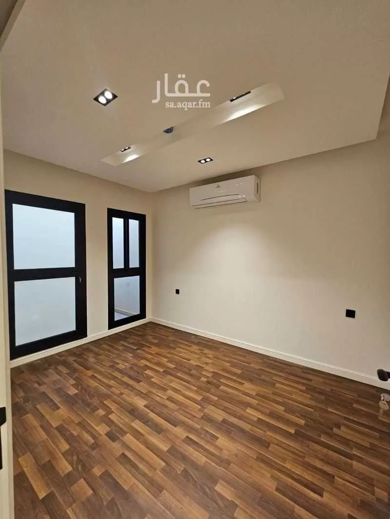 4 bedroom villa in Al Aridh 18