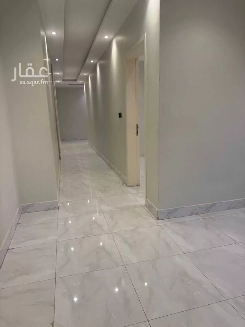 شقة 5 غرف في الصفا 5