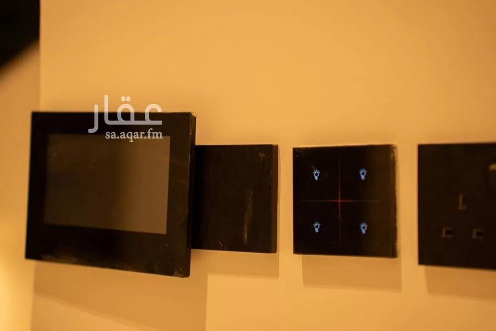 فيلا 6 غرف في الأمل 10