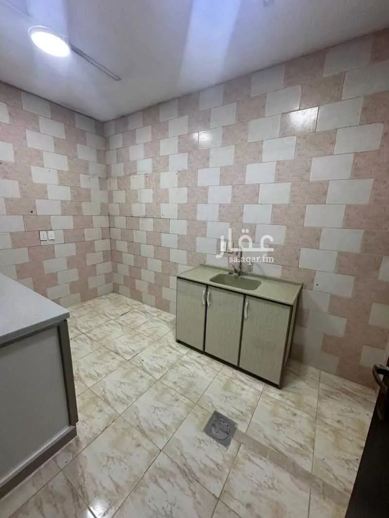 شقة 2 غرف في احد 3