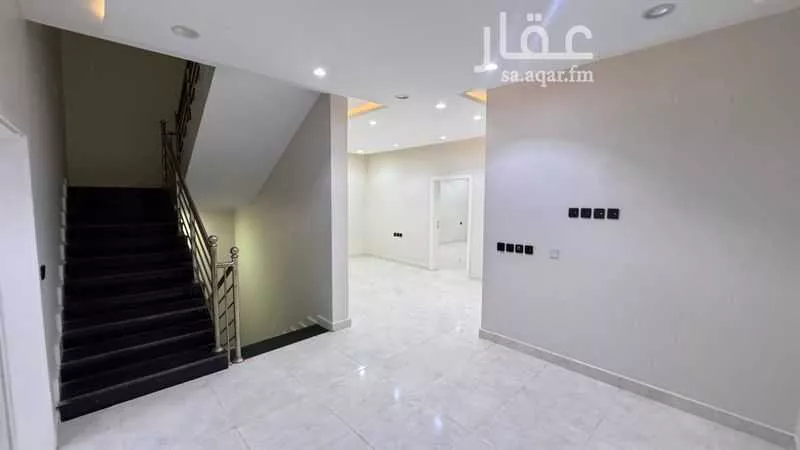 6 bedroom villa in Al Fadeylah 5