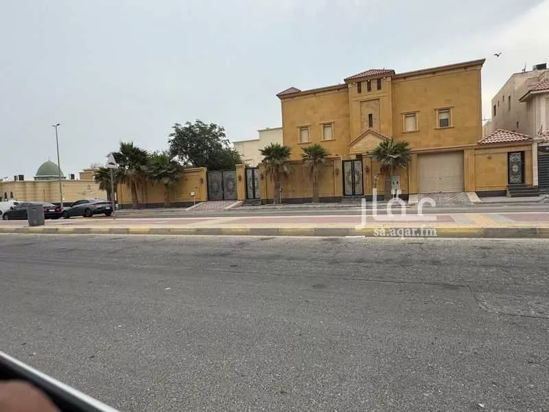 10 bedroom villa in Ash Shulah 5