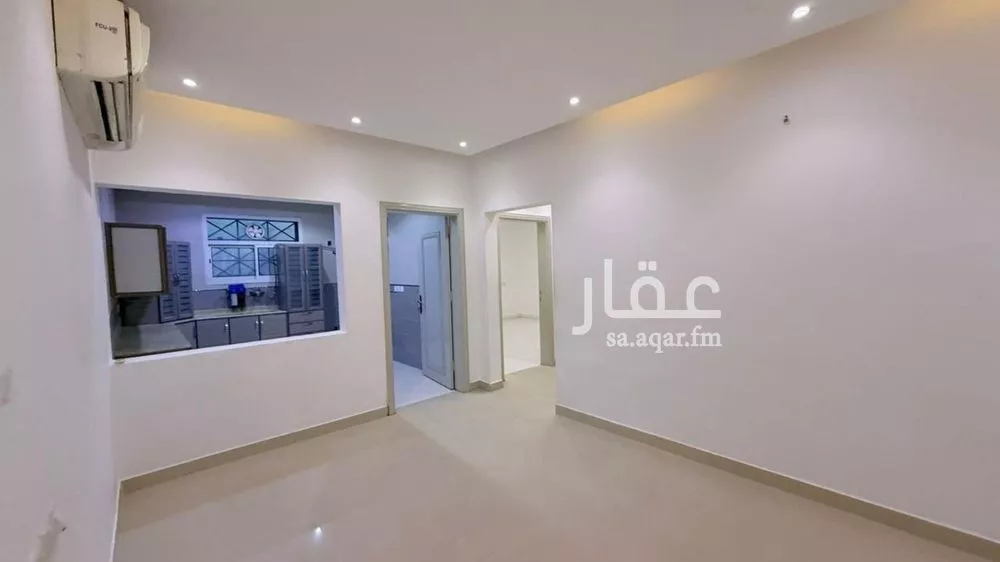 3 bedroom floor in Al Maseef 2