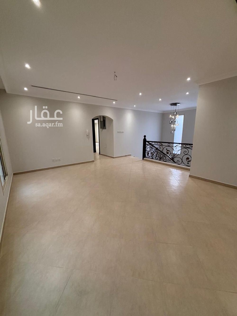 فيلا 4 غرف في الشعلة، الدمام 16