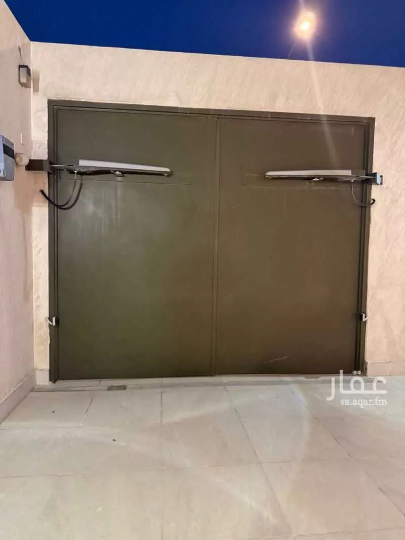 شقة 7 غرف في النرجس 9