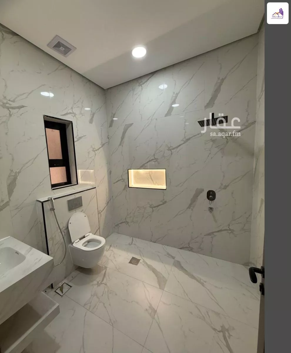 9 bedroom villa in Al Amal 3