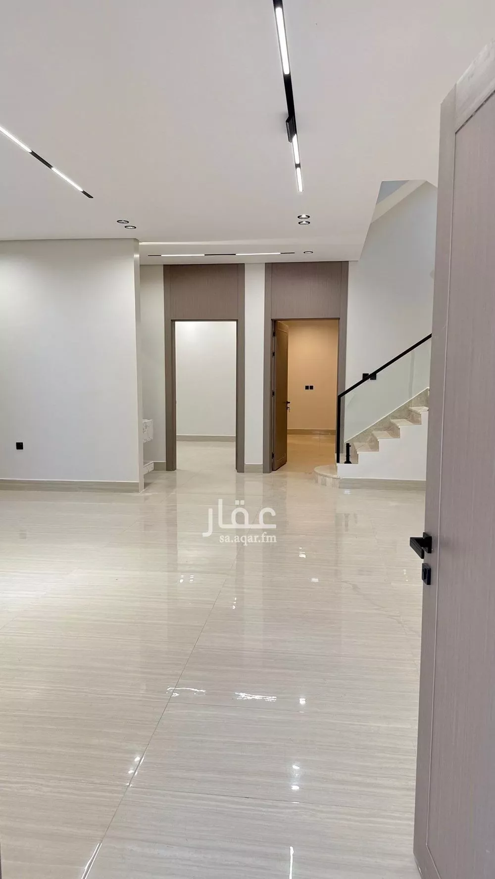6 bedroom villa in Dahiat King Fahd 16