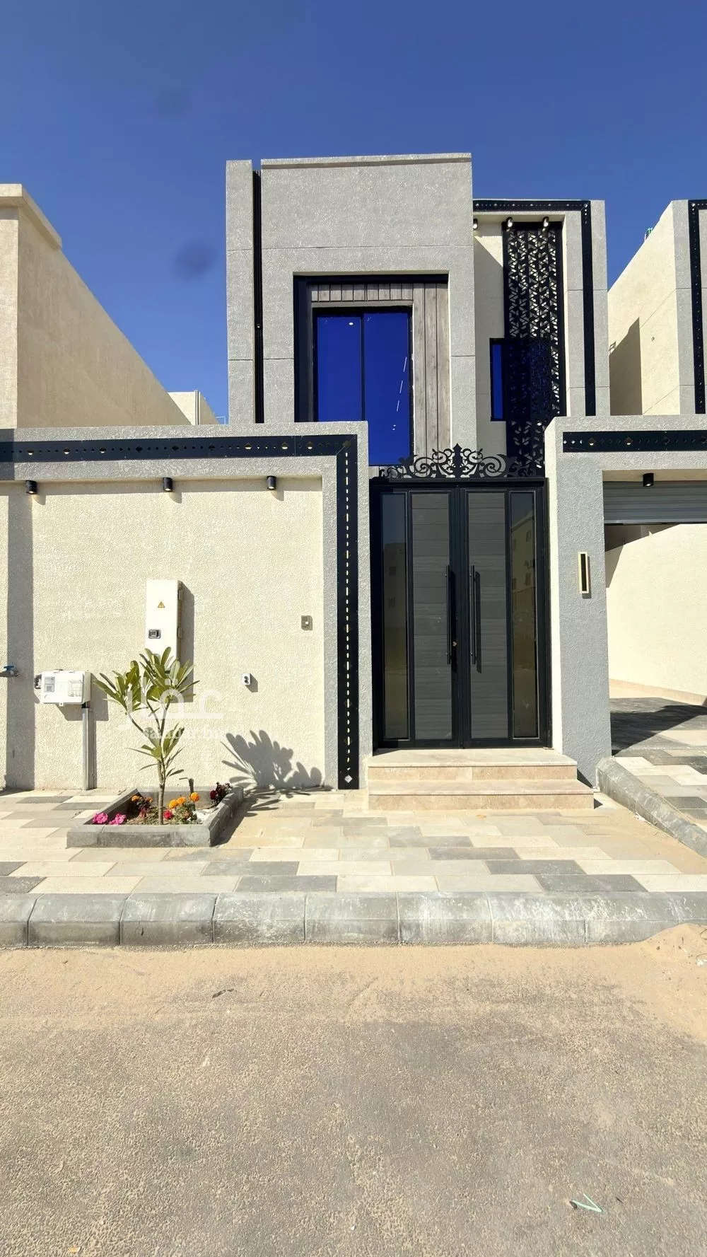 6 bedroom villa in Dahiat King Fahd 3