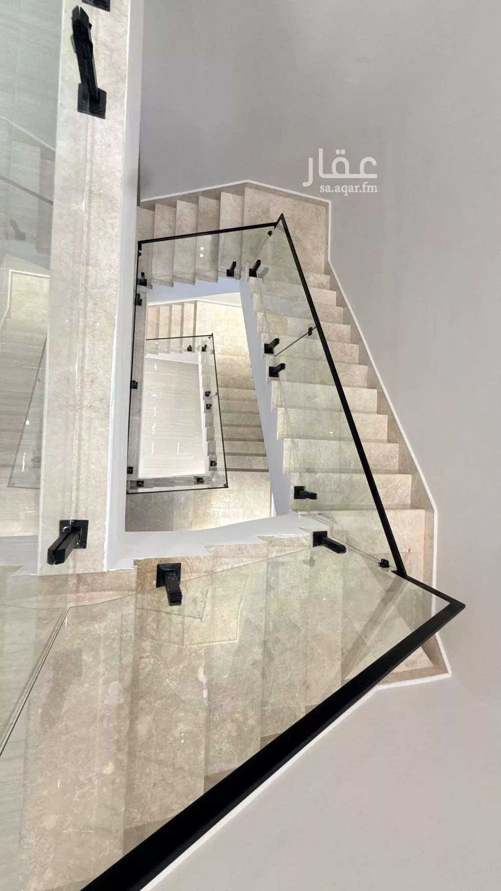 6 bedroom villa in Dahiat King Fahd 24