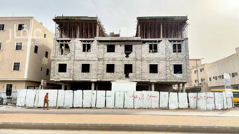 900 sqm building in As Saadah 4