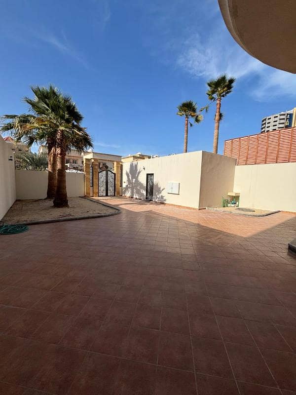 6 bedroom villa in Ash Shulah, Eastern Province 5