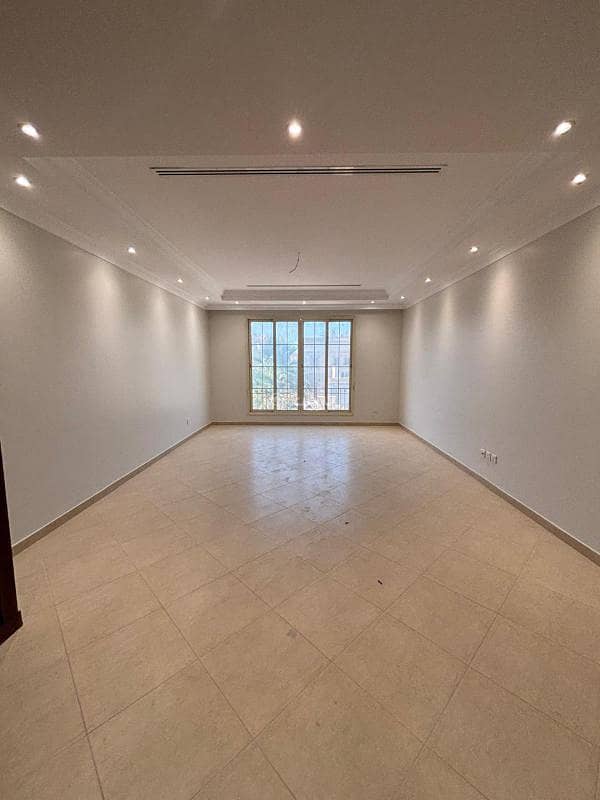 6 bedroom villa in Ash Shulah, Eastern Province 10