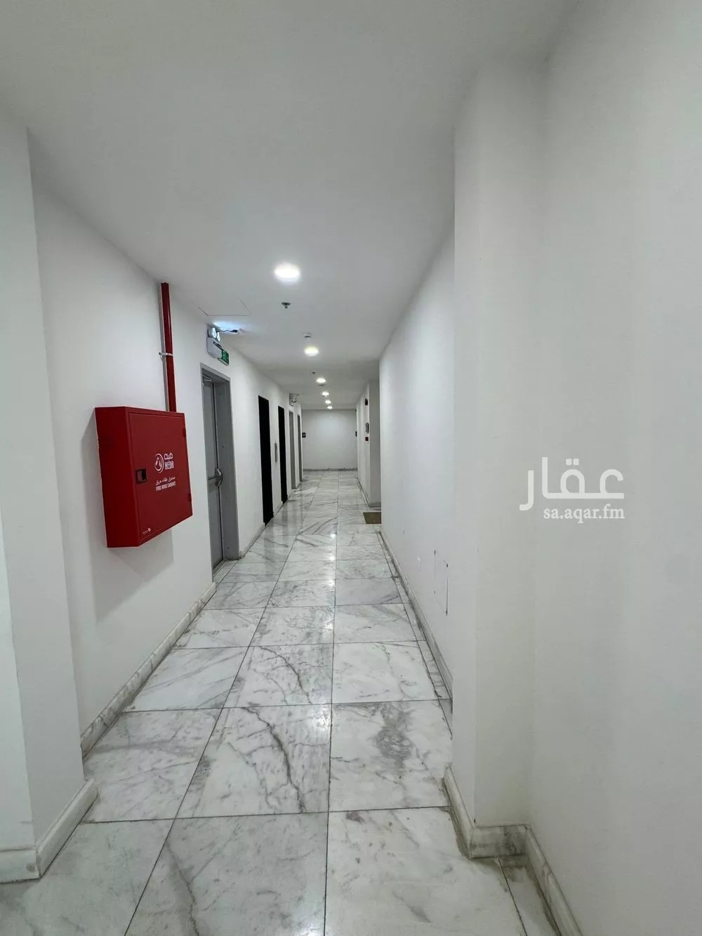 شقة 3 غرف في الحمرا 8