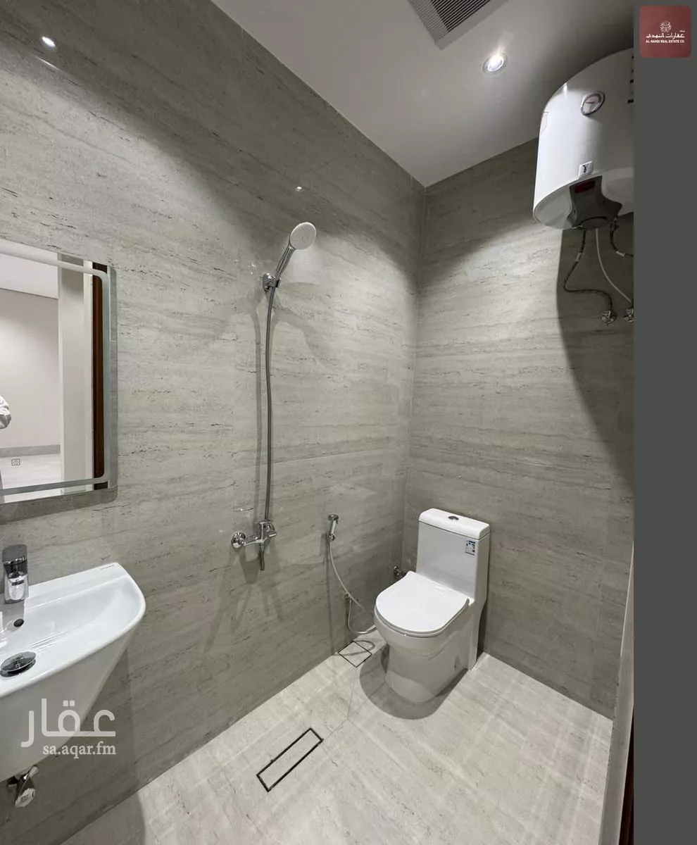 3 bedroom apartment in Madinat Al Umal 11