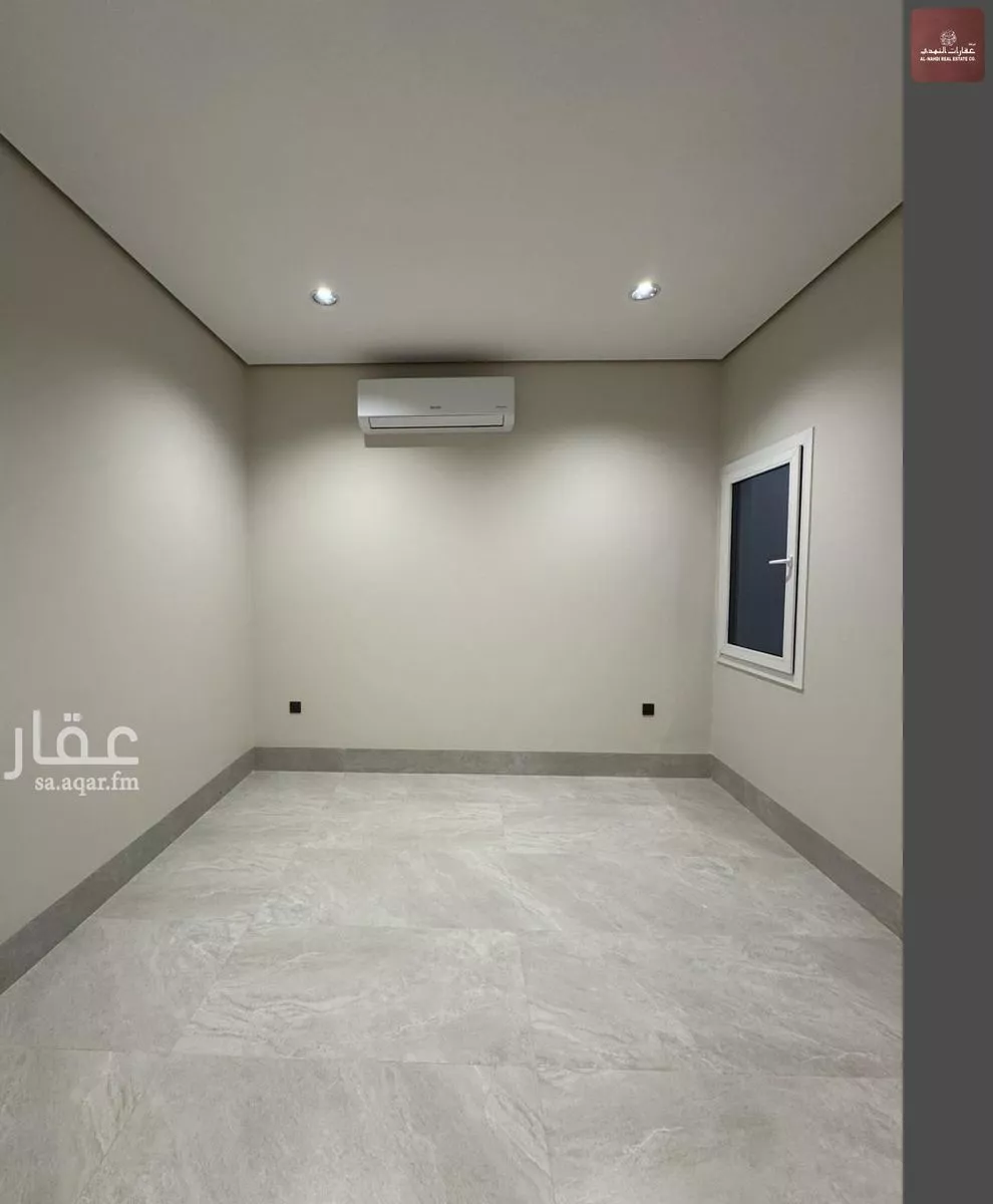 3 bedroom apartment in Madinat Al Umal 8