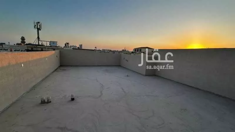 7 bedroom villa in East Beach 11
