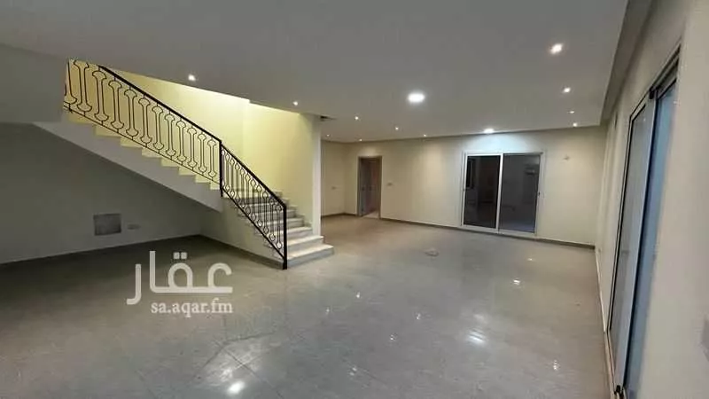 7 bedroom villa in East Beach 15
