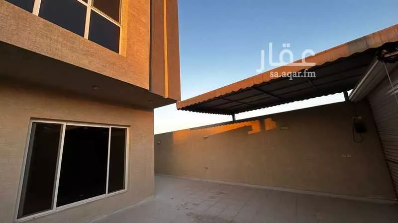 7 bedroom villa in East Beach 22