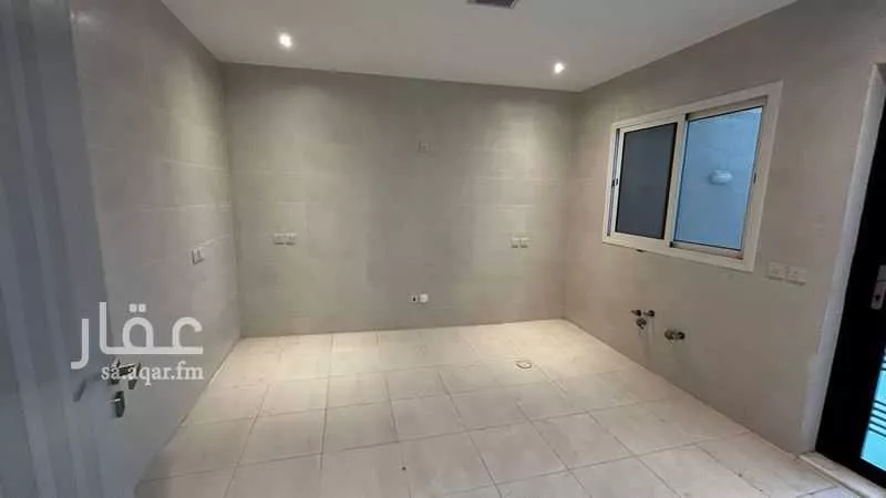7 bedroom villa in East Beach 6