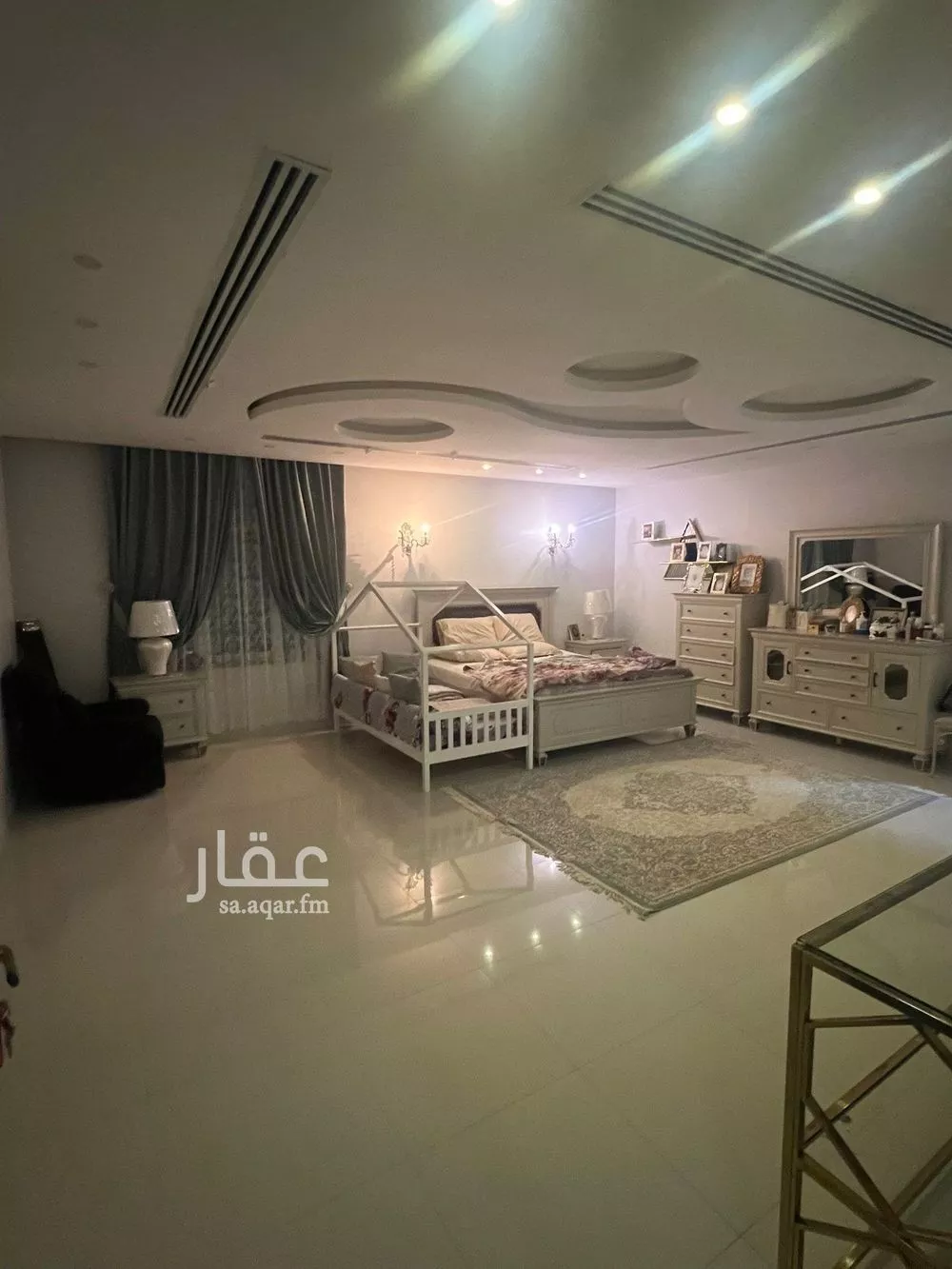 10 bedroom villa in Al Aziziyah 16