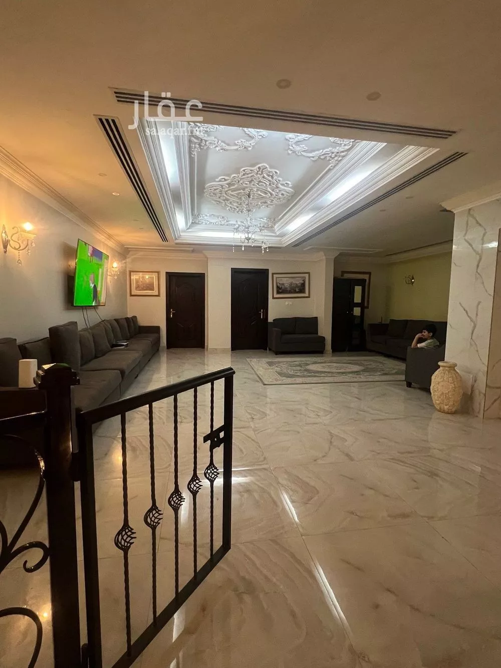 10 bedroom villa in Al Aziziyah 17