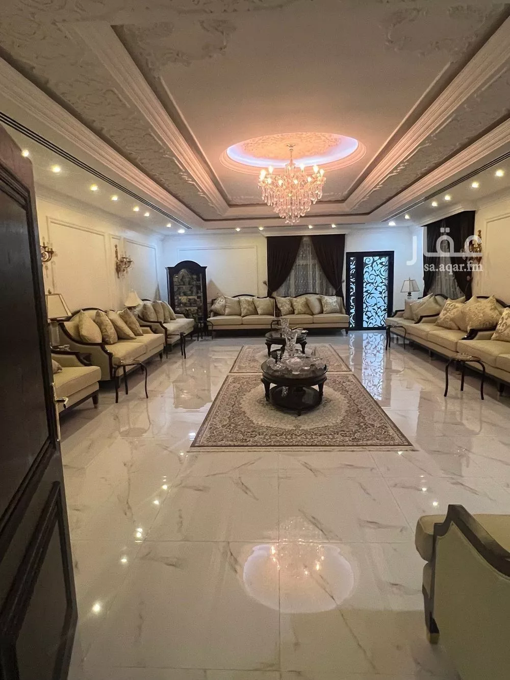 10 bedroom villa in Al Aziziyah 10