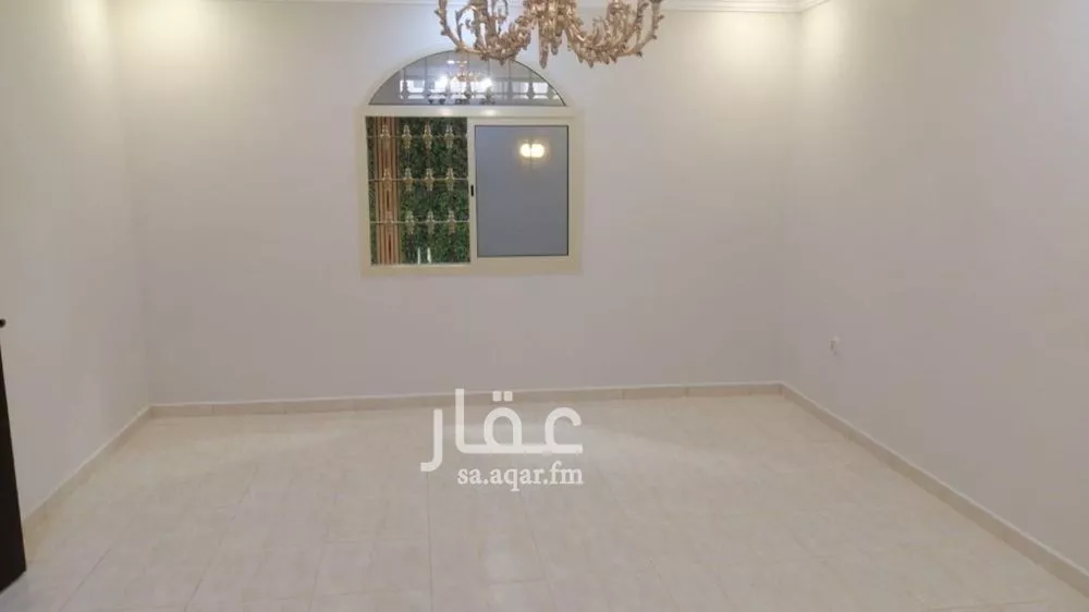 6 bedroom villa in Dahiat King Fahd 6