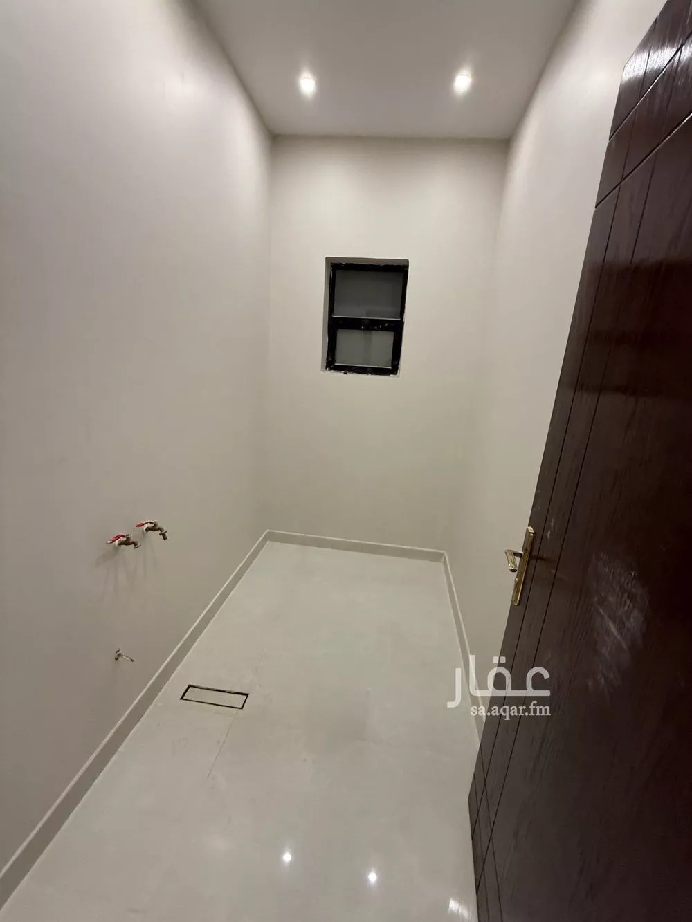 فيلا 8 غرف في الأمل 6