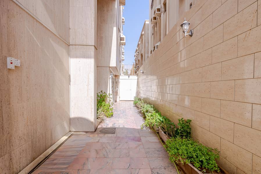 building in Al Fayha, Jeddah 3