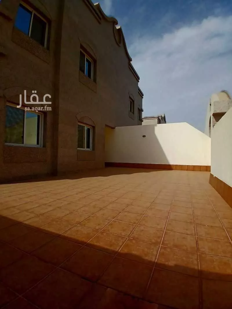 فيلا 6 غرف في الورود 14
