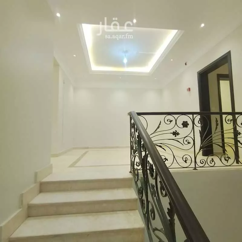فيلا 6 غرف في الورود 9