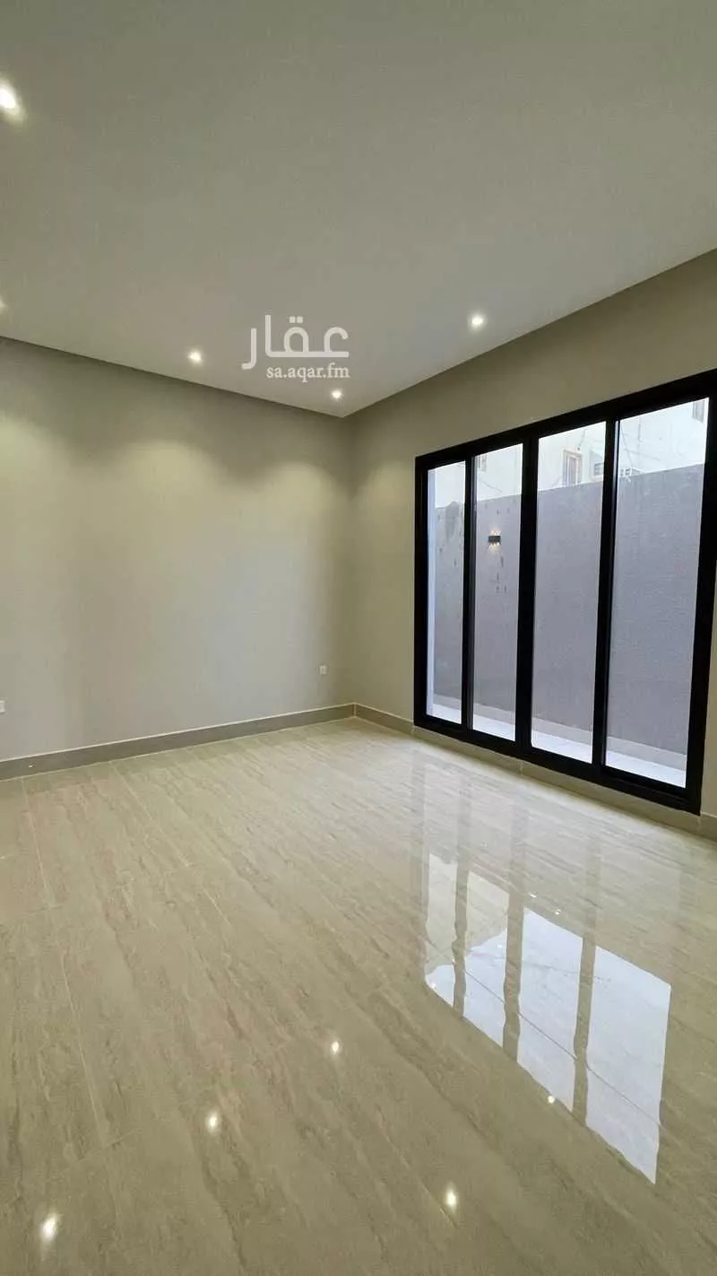 فيلا 5 غرف في ضاحية الملك فهد 6