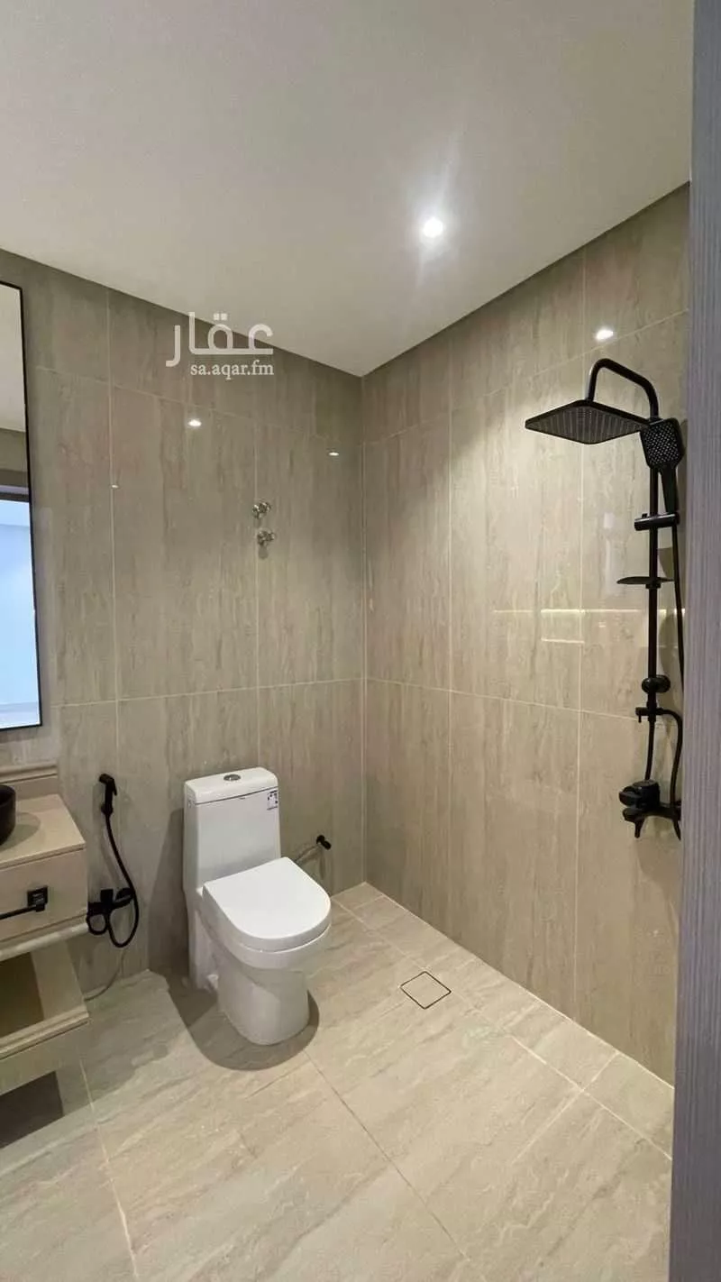 5 bedroom villa in Dahiat King Fahd 11